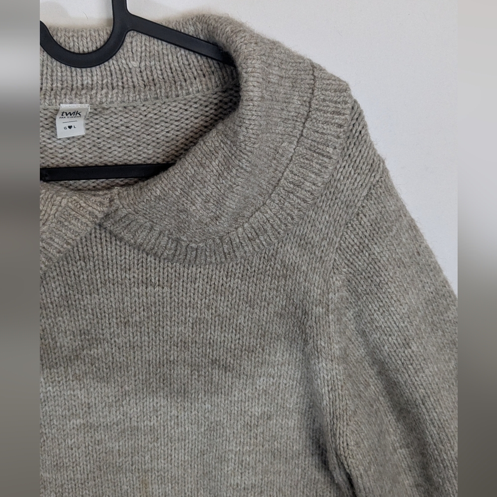 Simon's sz L balloon sleeve peter pan collar beige sweater - Picture 3 of 8